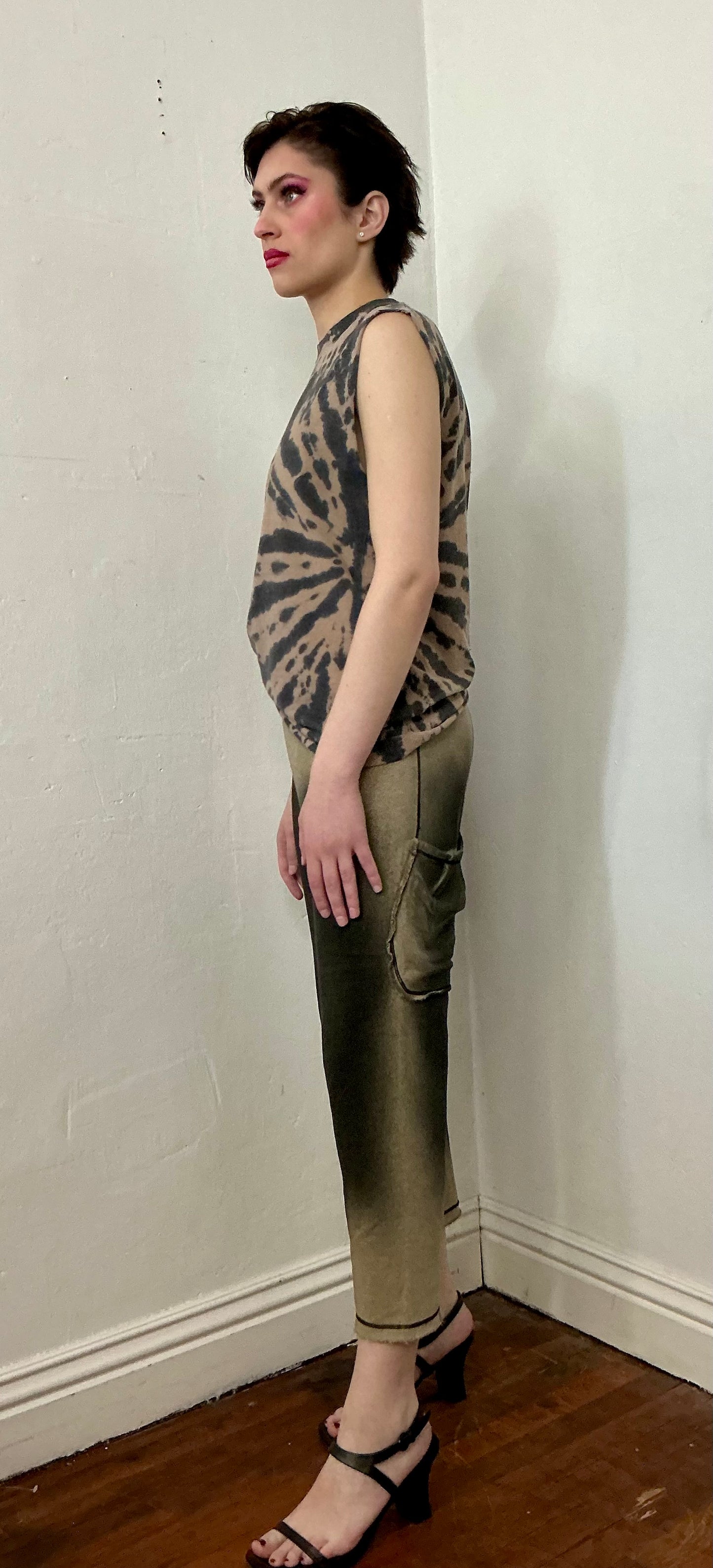 Cut out sleeves Tiger tie dye top