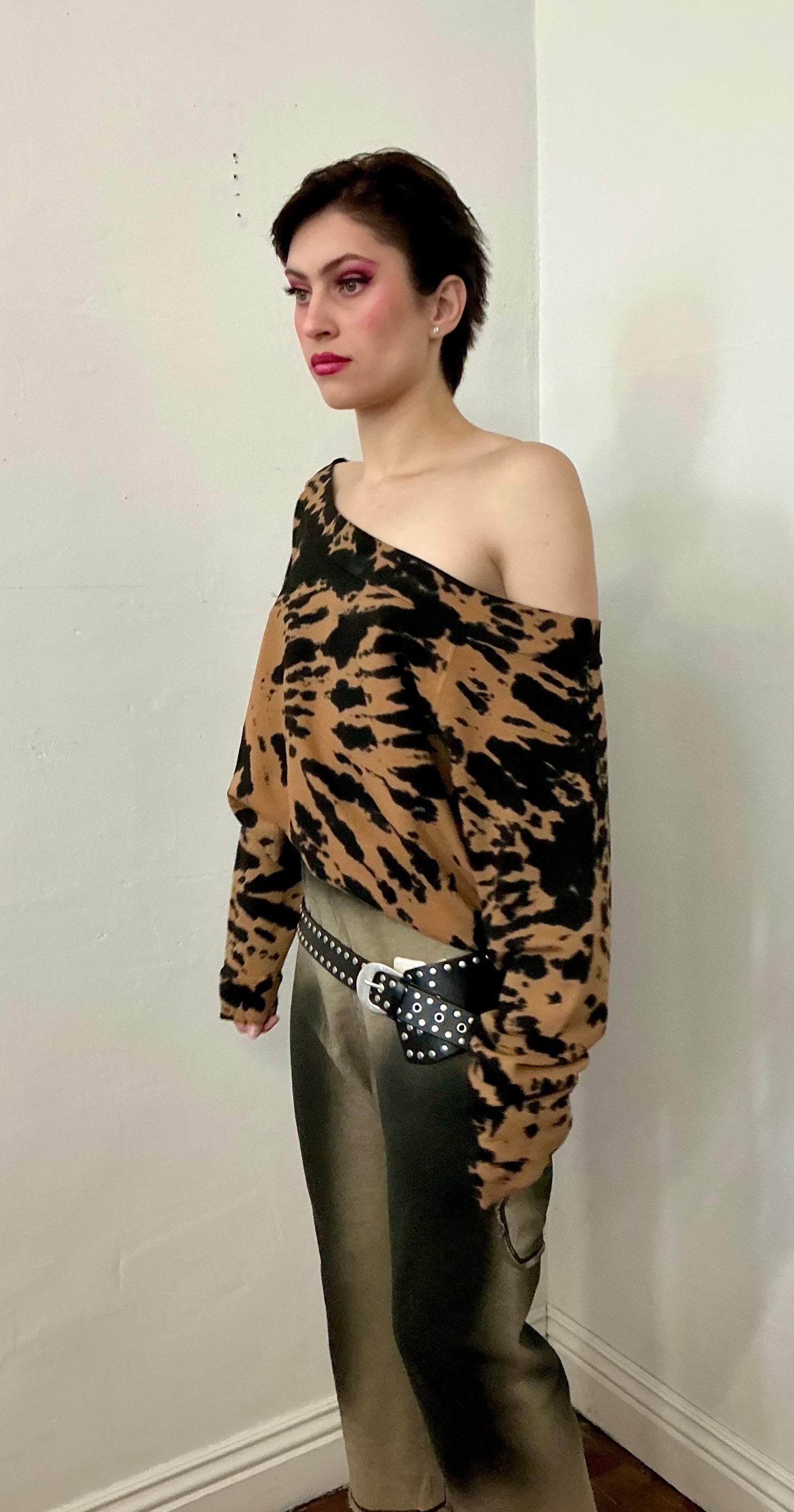 Tiger tie dye off shoulder sweatshirt.