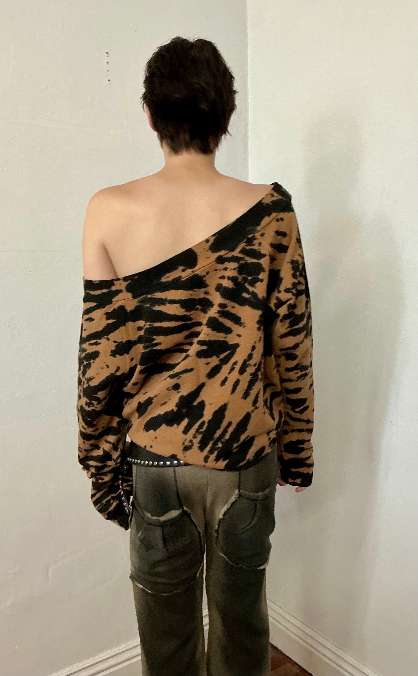 Tiger tie dye off shoulder sweatshirt.