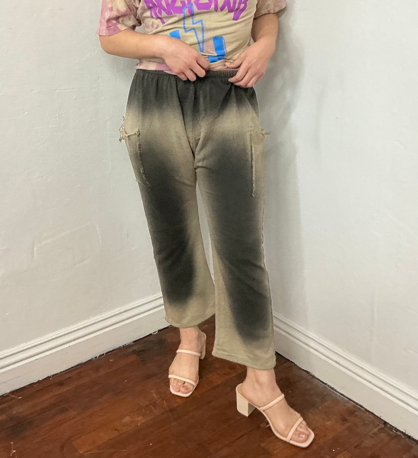 Mud wash spray on flare crop pant in French terry