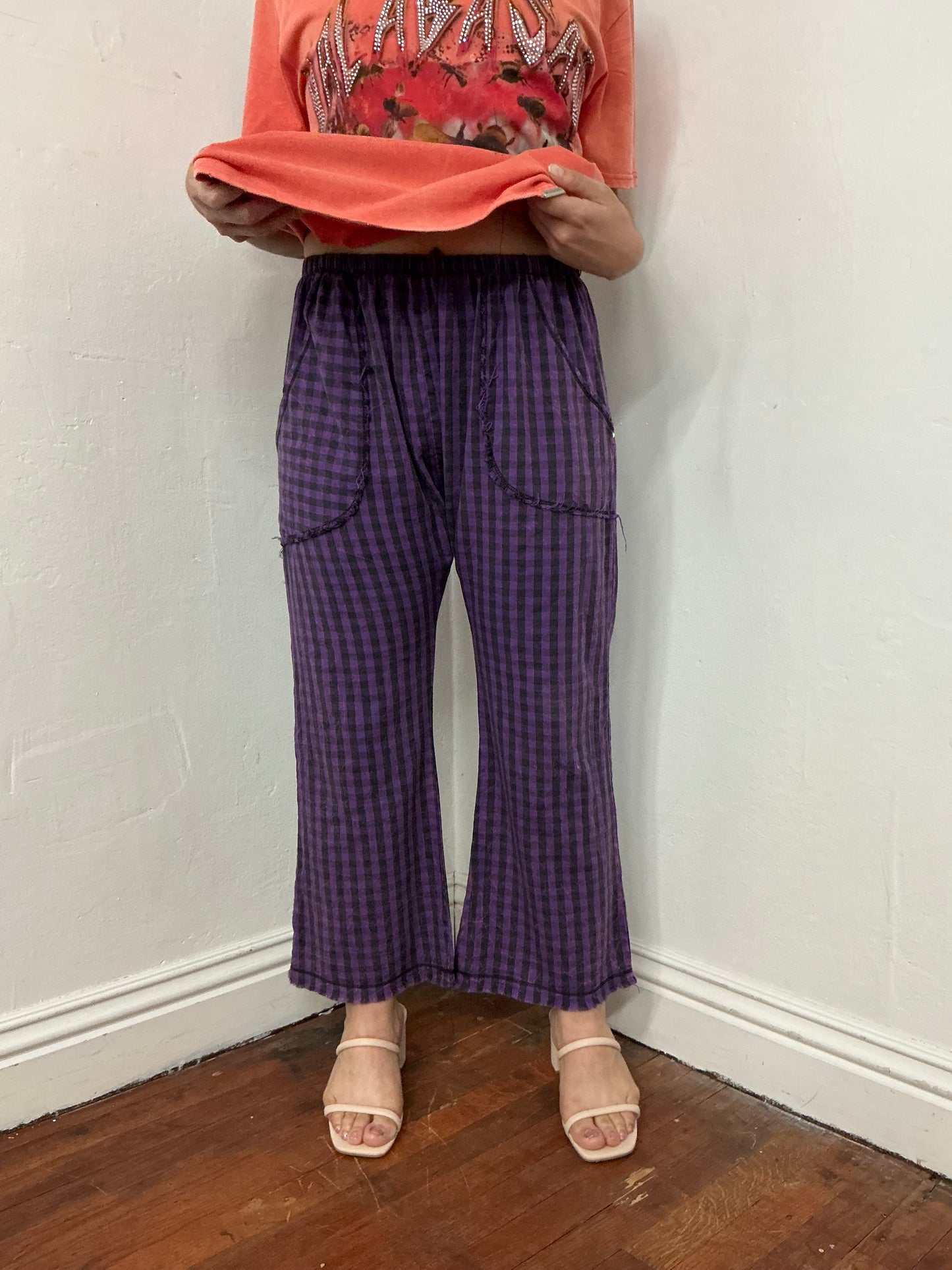Light weight cotton crop flare pant mineral wash finish
