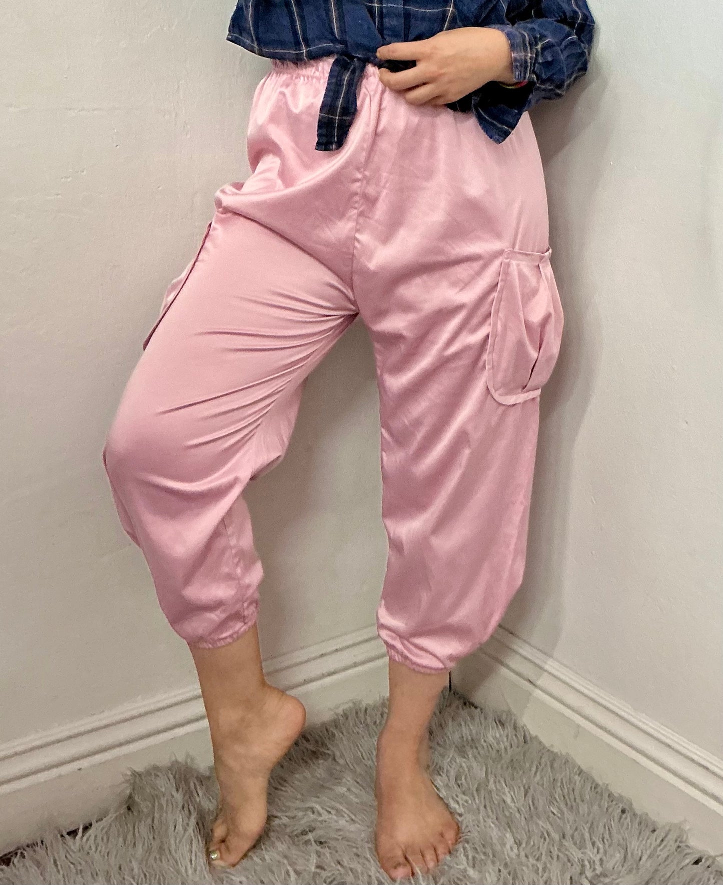 elastic waist bubble bottom hem cargo pant