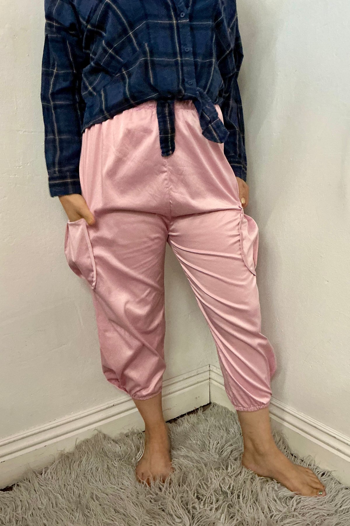 elastic waist bubble bottom hem cargo pant