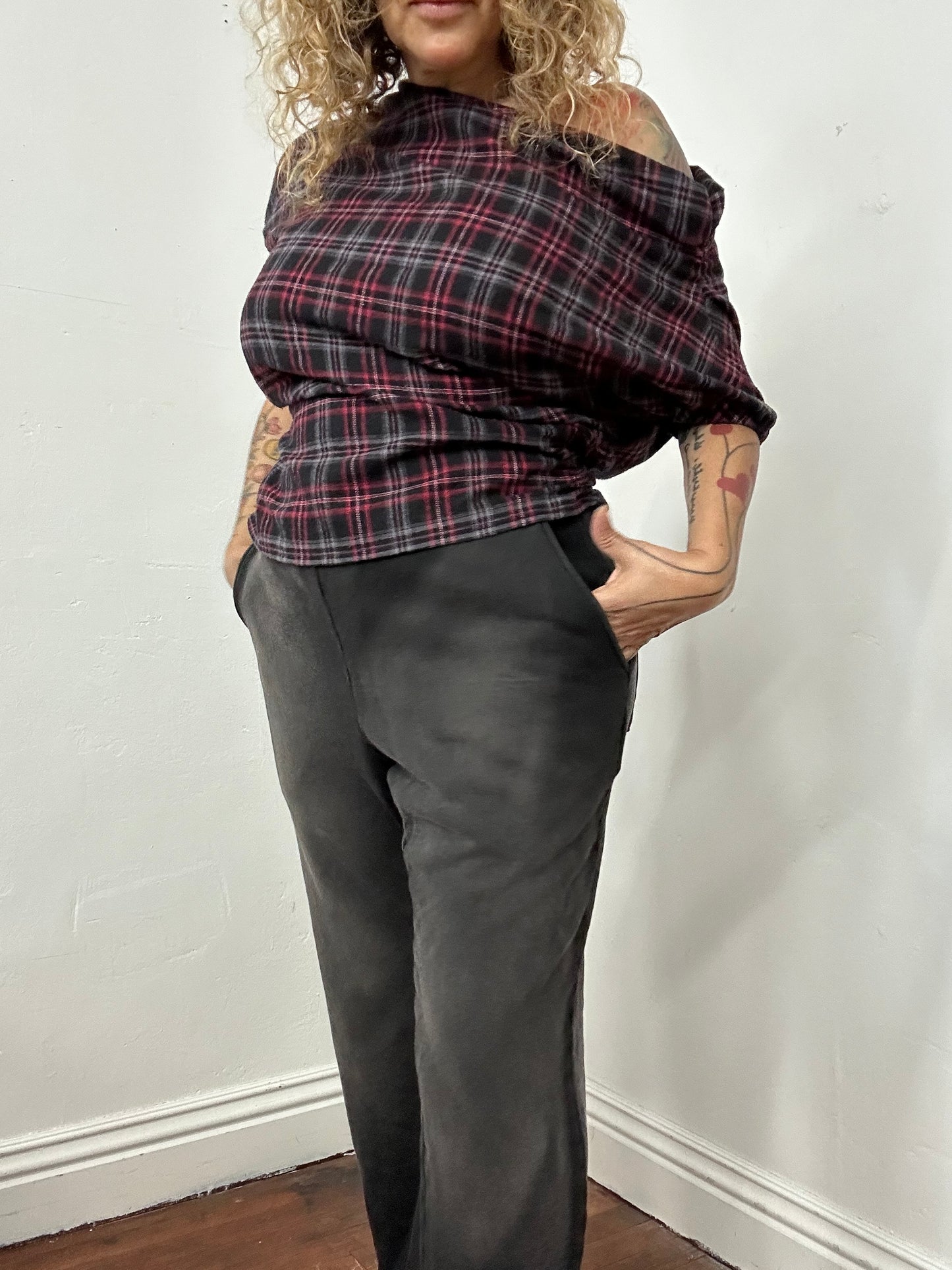 Unisex Cut out high waisted French terry pant.