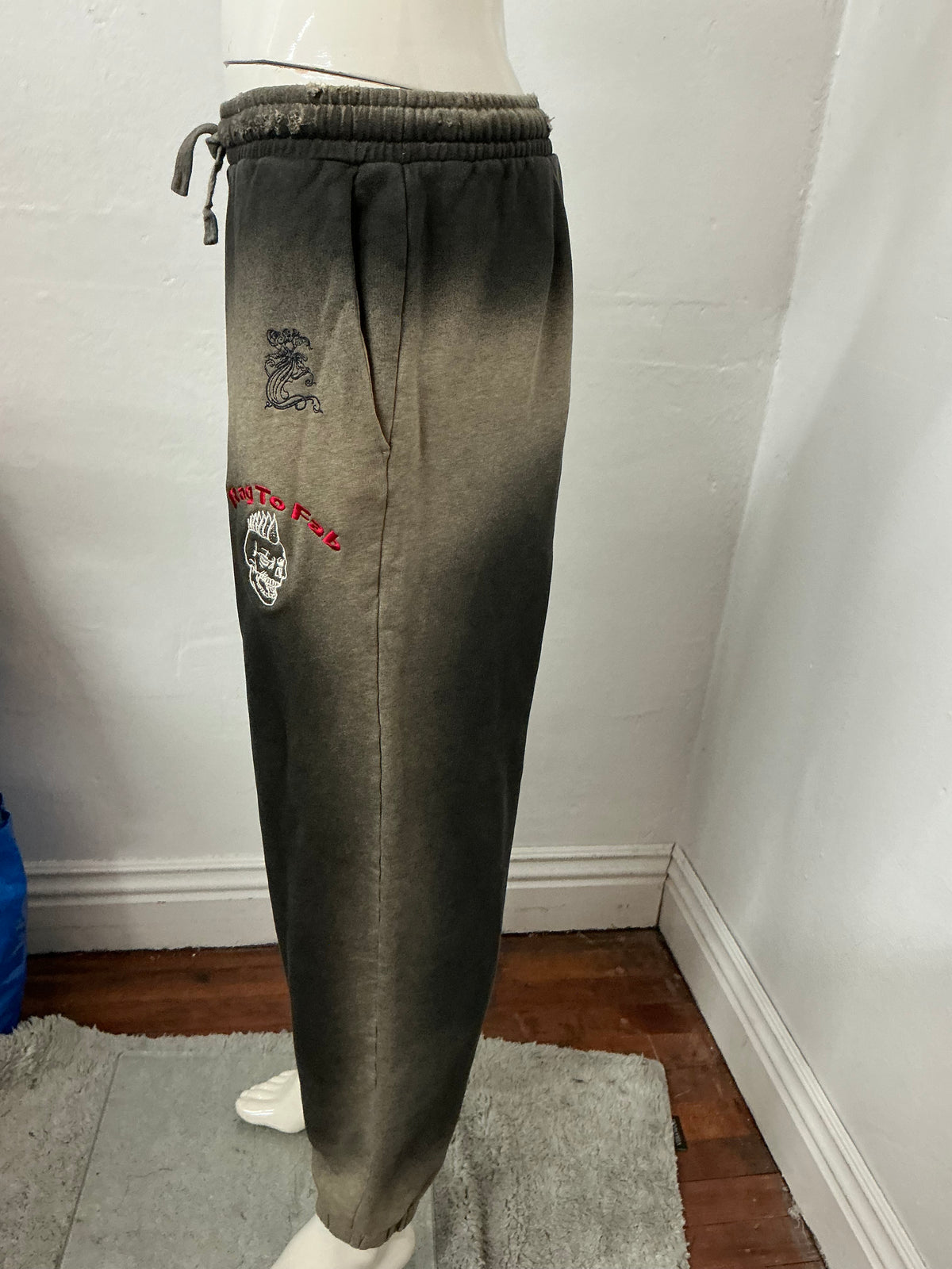 Upcycle Mud wash spray  French terry jogger