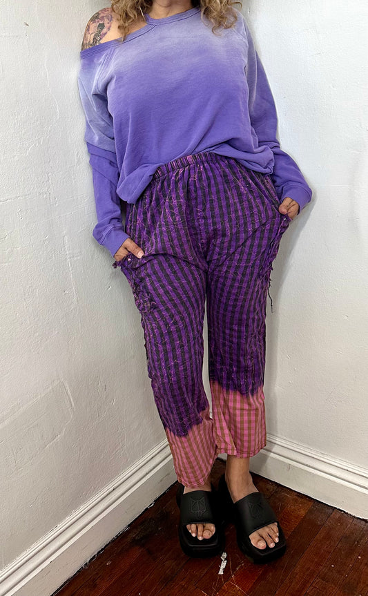 Ragtofab Cotton plaid dropped crotch pant finish with a mineral wash