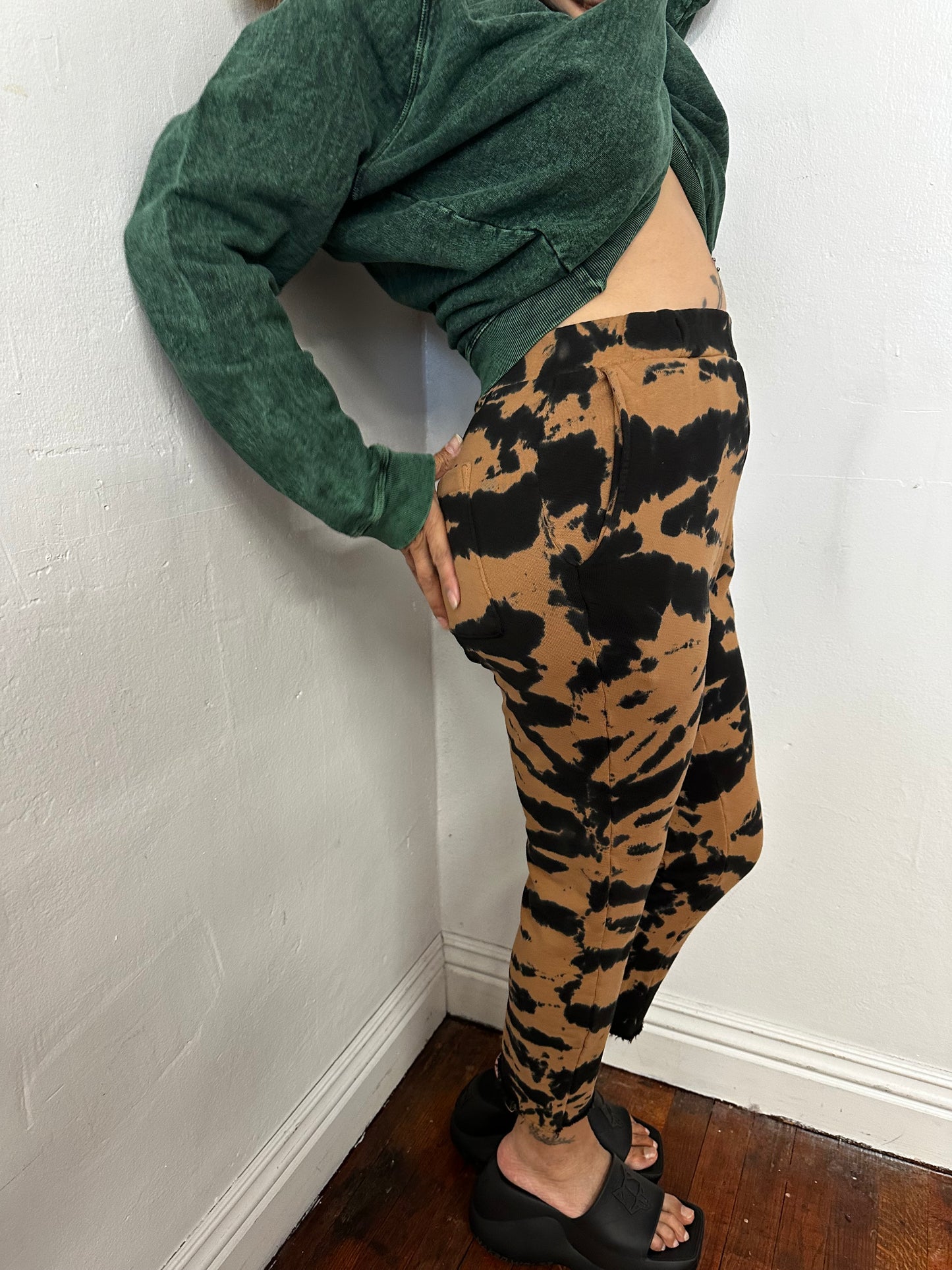 Unisex Cut out high waisted French terry pant.