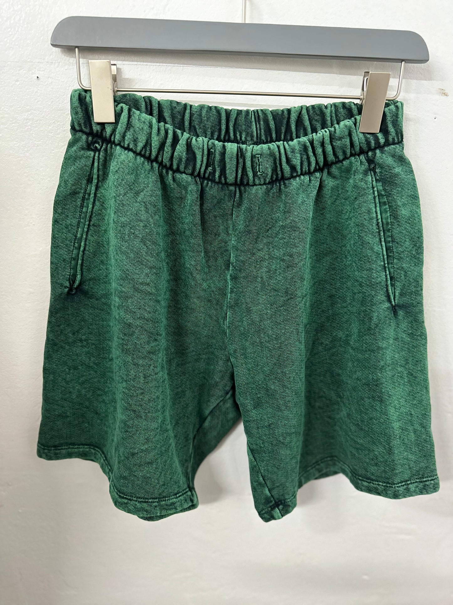 Potassium and tie dye French terry elastic waist short