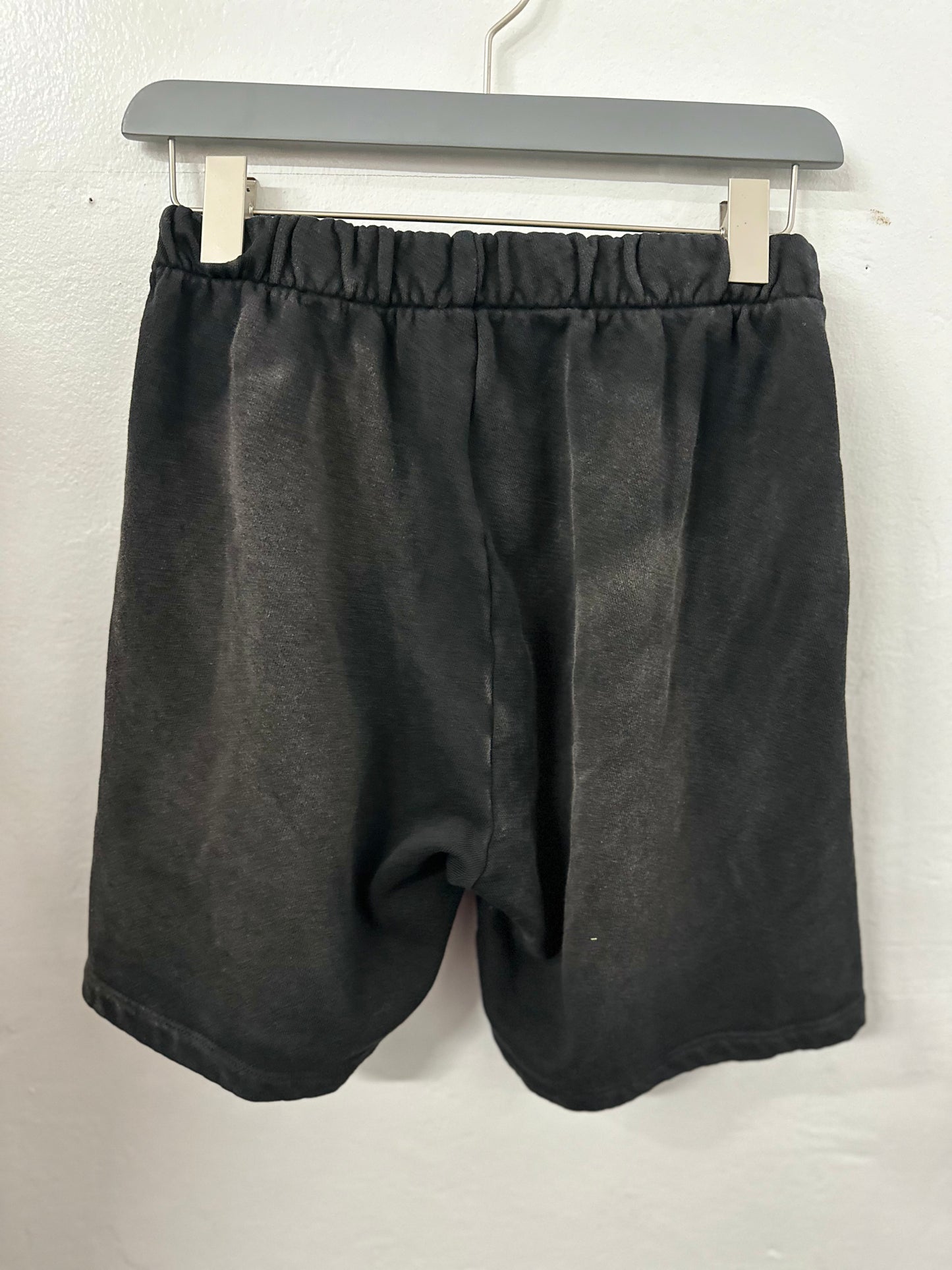 Potassium and tie dye French terry elastic waist short